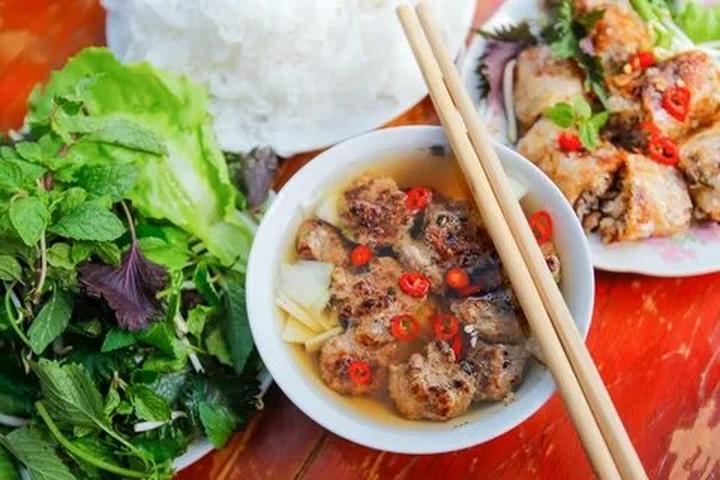 Chuyên gia Hotspot Matrix phân tích: Nhập hội mua sắm thả ga, và marketing video